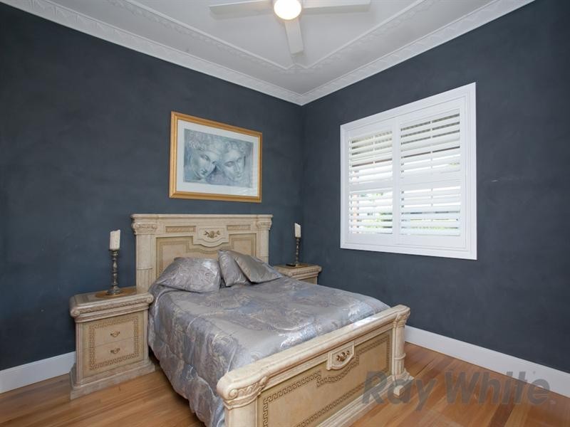 18 Gow Street, Hamilton North NSW 2292