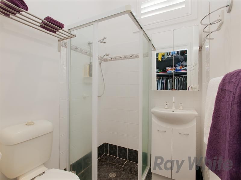 18 Gow Street, Hamilton North NSW 2292