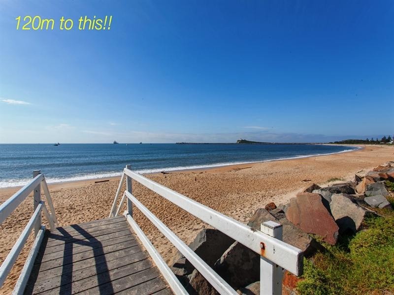 4 Pembroke Street, Stockton NSW 2295