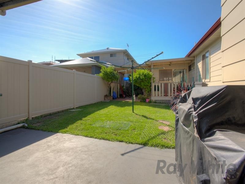 4 Pembroke Street, Stockton NSW 2295