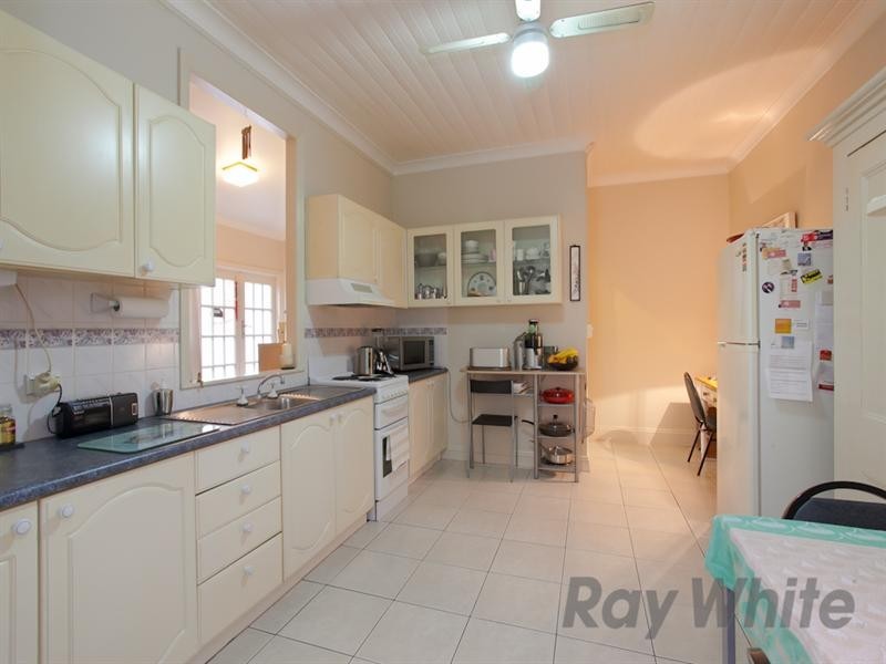 135 Lindsay Street, Hamilton NSW 2303