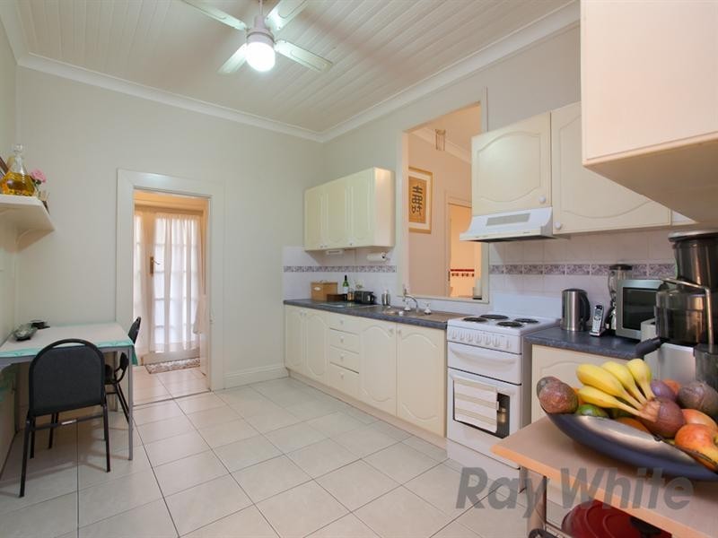 135 Lindsay Street, Hamilton NSW 2303