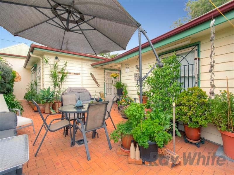 135 Lindsay Street, Hamilton NSW 2303