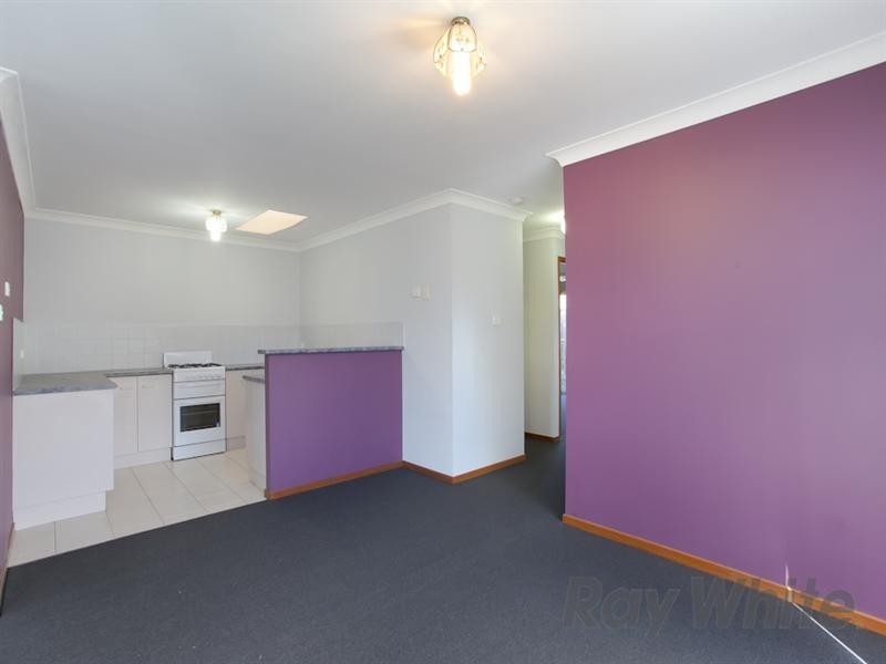 2/4 Simpson Court, Mayfield NSW 2304