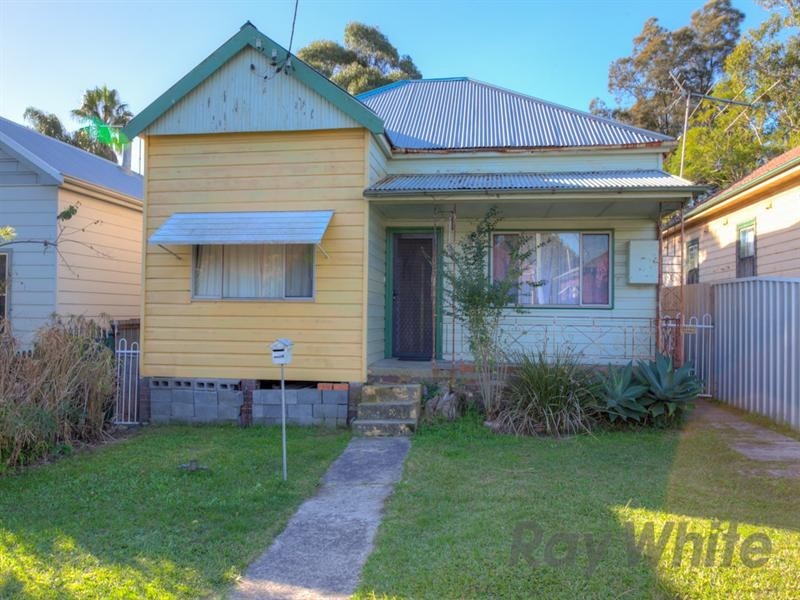 21 Croydon Street, Mayfield NSW 2304