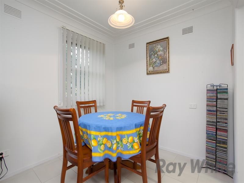 2 Alexander Street, Mount Hutton NSW 2290