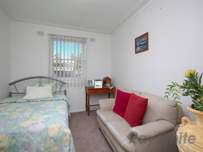 2 Alexander Street, Mount Hutton NSW 2290
