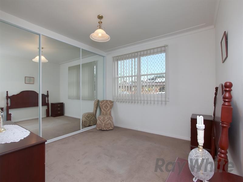 2 Alexander Street, Mount Hutton NSW 2290