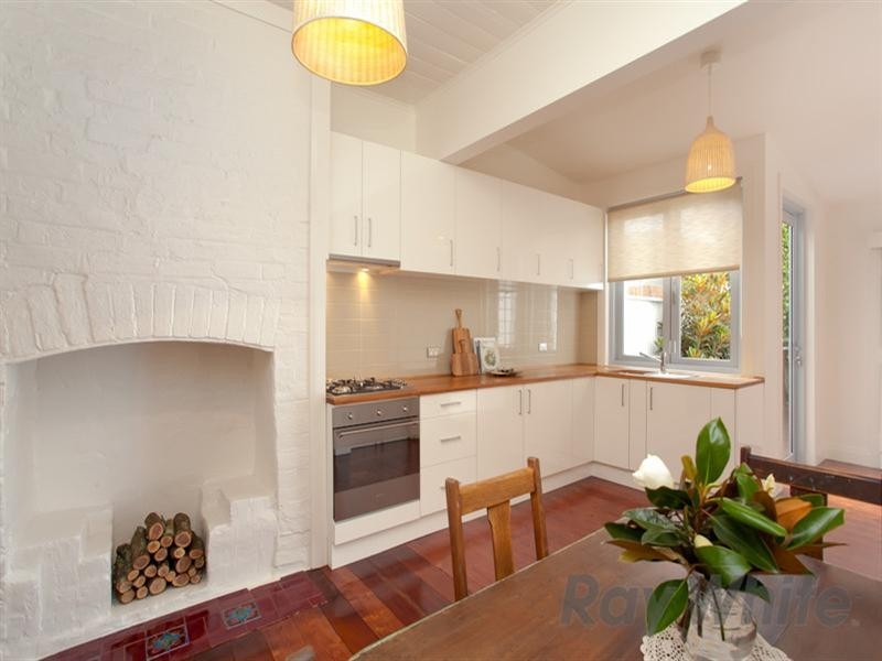 8 Hargrave Street, Carrington NSW 2294