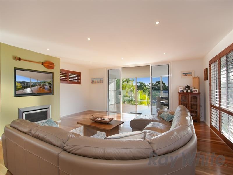 4 Rosemount Court, Eleebana NSW 2282