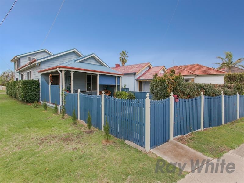 144 Fullerton Street, Stockton NSW 2295