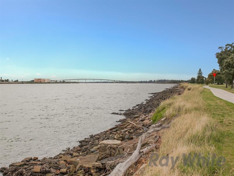 144 Fullerton Street, Stockton NSW 2295