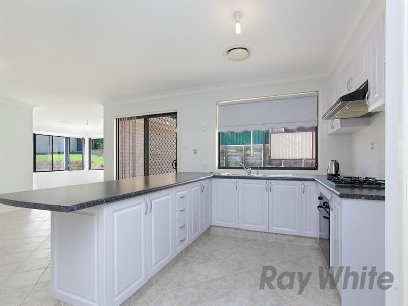 19 Toucan Close, Cameron Park NSW 2285