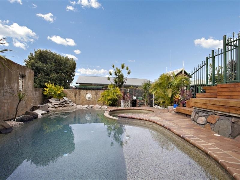 19 Alhambra Avenue, Macquarie Hills NSW 2285