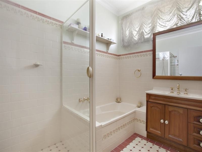 19 Alhambra Avenue, Macquarie Hills NSW 2285