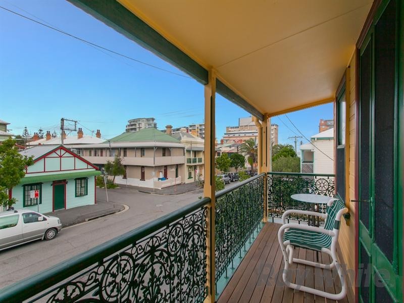 6 Zaara Street, Newcastle East NSW 2300