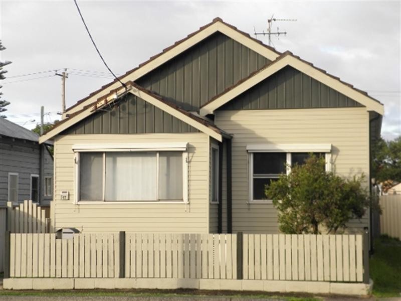 67 Macquarie Street, Mayfield NSW 2304