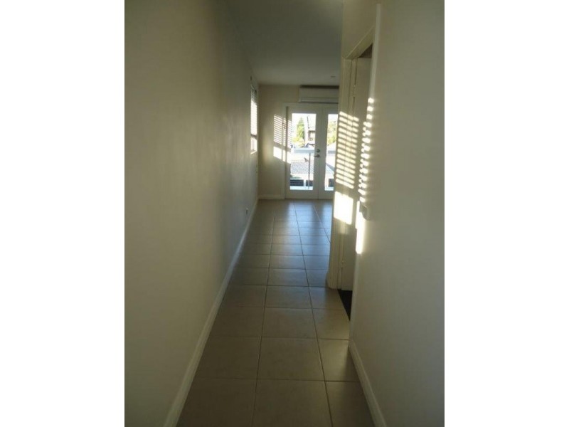 15 Cameron Street, Hamilton NSW 2303