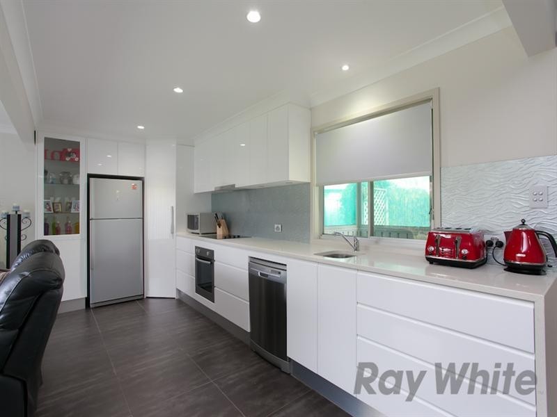 4 Maryland Drive, Maryland NSW 2287