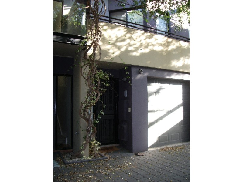 13 Sparmen Close, Adelaide SA 5000