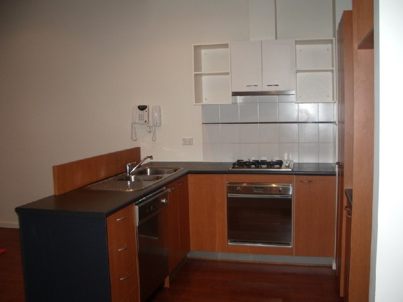 13 Sparmen Close, Adelaide SA 5000