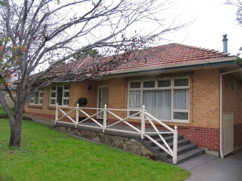 17 Catherine Street, Clapham SA 5062