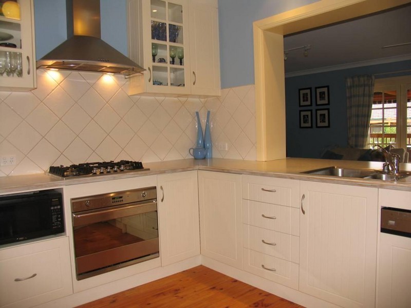 17 Catherine Street, Clapham SA 5062