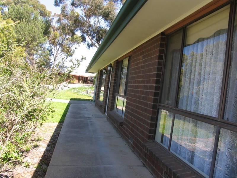 16 Ella Crescent, O’halloran Hill SA 5158