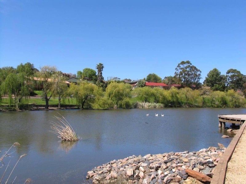 16 Ella Crescent, O’halloran Hill SA 5158