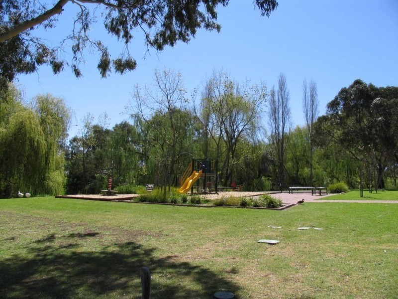 16 Ella Crescent, O’halloran Hill SA 5158