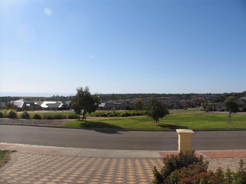 9 Landseer Crescent, Seaford Rise SA 5169