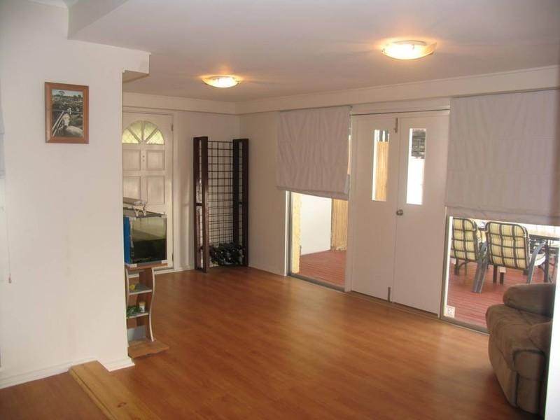 28 Woodhall Drive, Happy Valley SA 5159