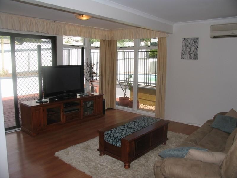 28 Woodhall Drive, Happy Valley SA 5159