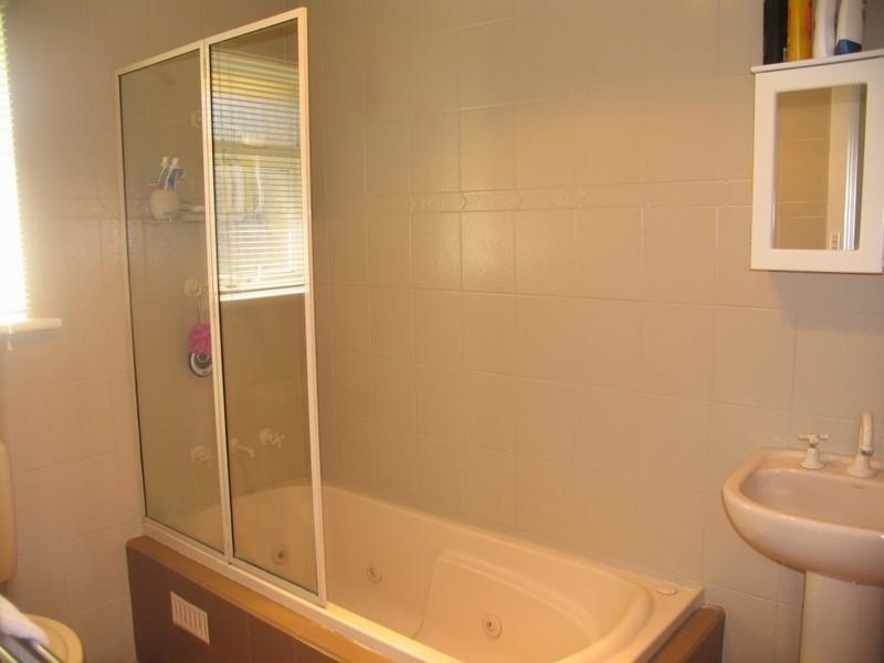 28 Woodhall Drive, Happy Valley SA 5159