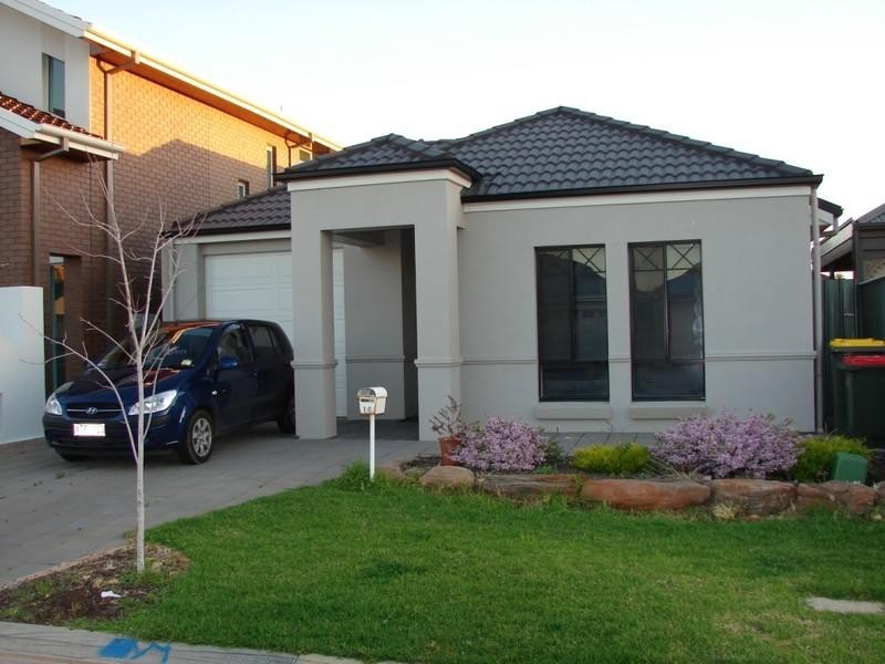 16 Lord Howe Crescent, Mawson Lakes SA 5095