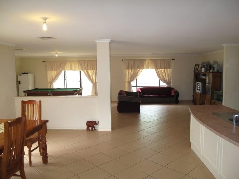 12 Withers Circuit, Evanston Park SA 5116