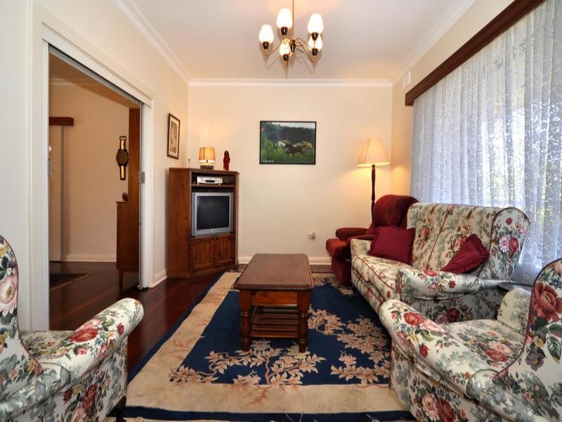 14 Tudor Avenue, Clovelly Park SA 5042