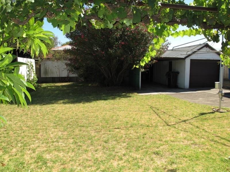 5 Neville Avenue, Clarence Gardens SA 5039