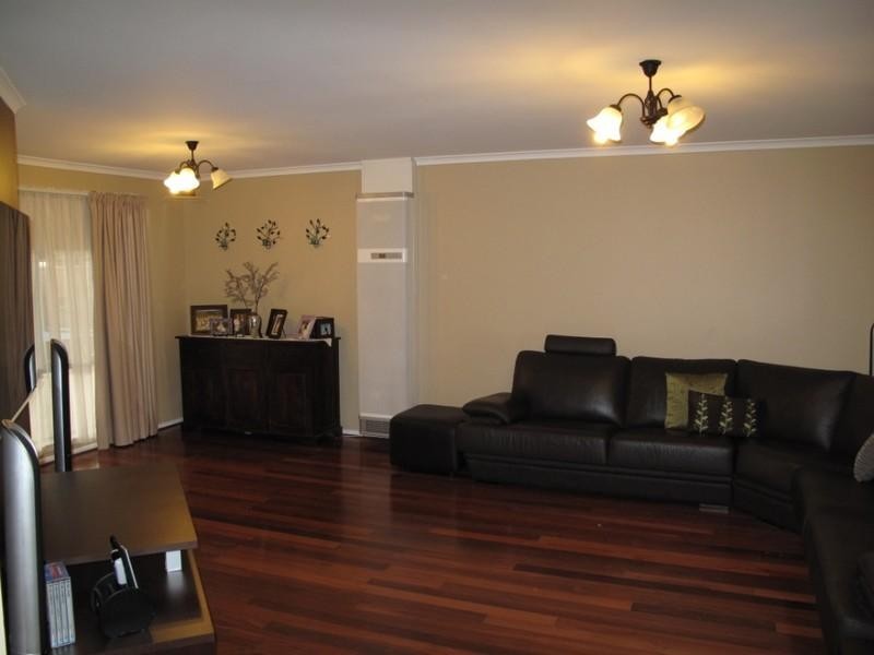 1 Minkie Avenue, Mitchell Park SA 5043