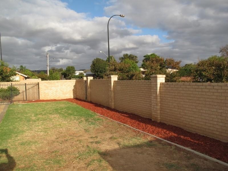 1 Minkie Avenue, Mitchell Park SA 5043