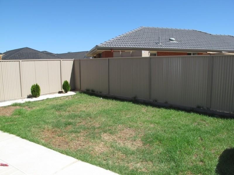 18 Irwin Street, Mansfield Park SA 5012