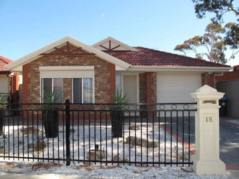 18 Irwin Street, Mansfield Park SA 5012
