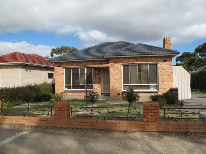 10 Renown Avenue, Clovelly Park SA 5042