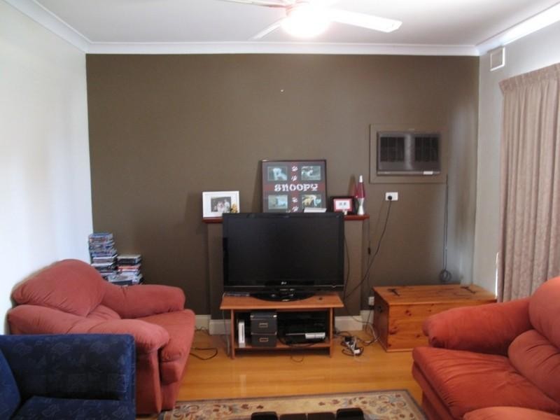 10 Renown Avenue, Clovelly Park SA 5042