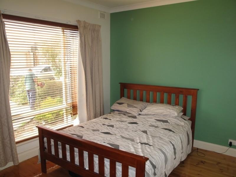 10 Renown Avenue, Clovelly Park SA 5042