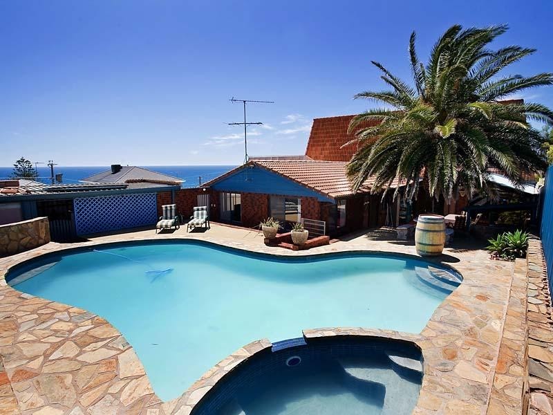 7 Grand Central Avenue, Hallett Cove SA 5158