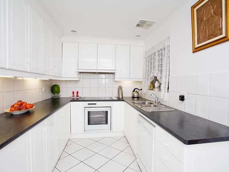 7 Grand Central Avenue, Hallett Cove SA 5158