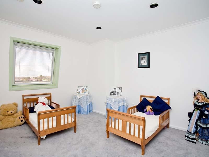 7 Grand Central Avenue, Hallett Cove SA 5158