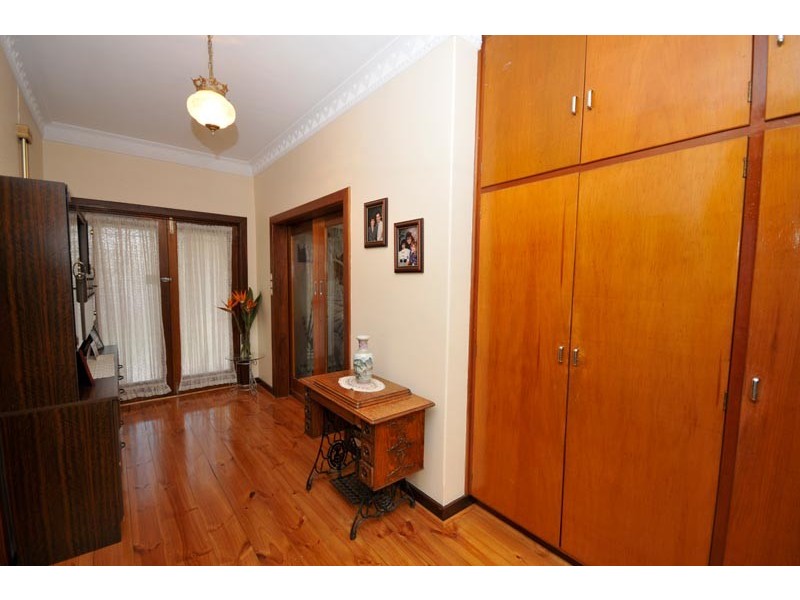 19 Albion Avenue, Glandore SA 5037