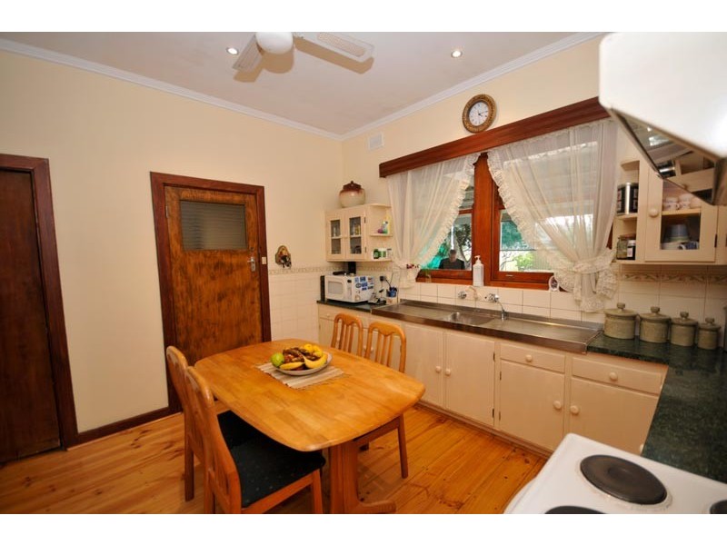 19 Albion Avenue, Glandore SA 5037